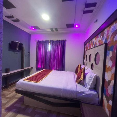 Ooty Vpr Residency Hotel Buitenkant foto
