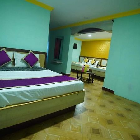 Ooty Vpr Residency Hotel Buitenkant foto