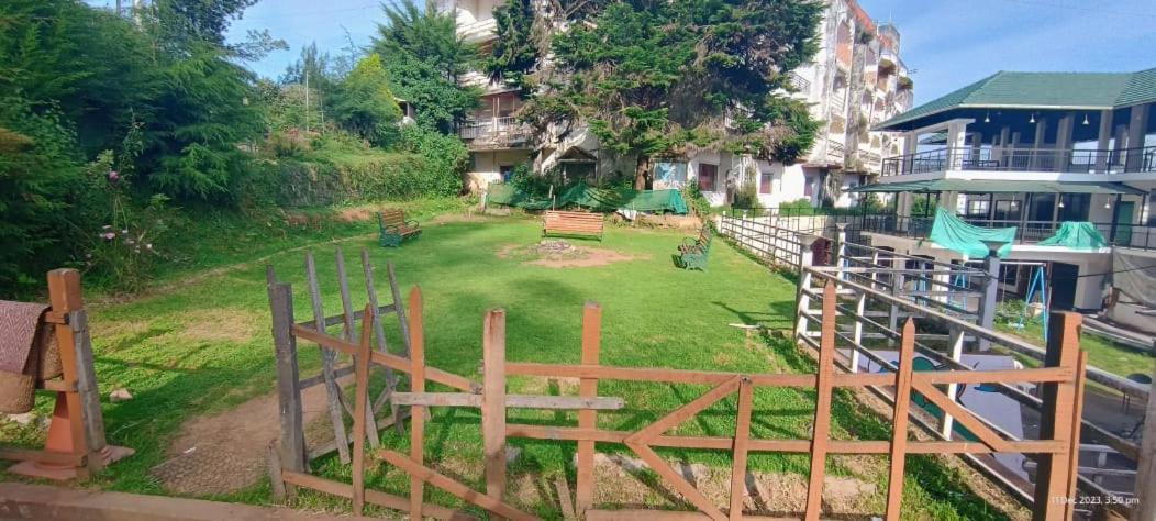 Ooty Vpr Residency Hotel Buitenkant foto